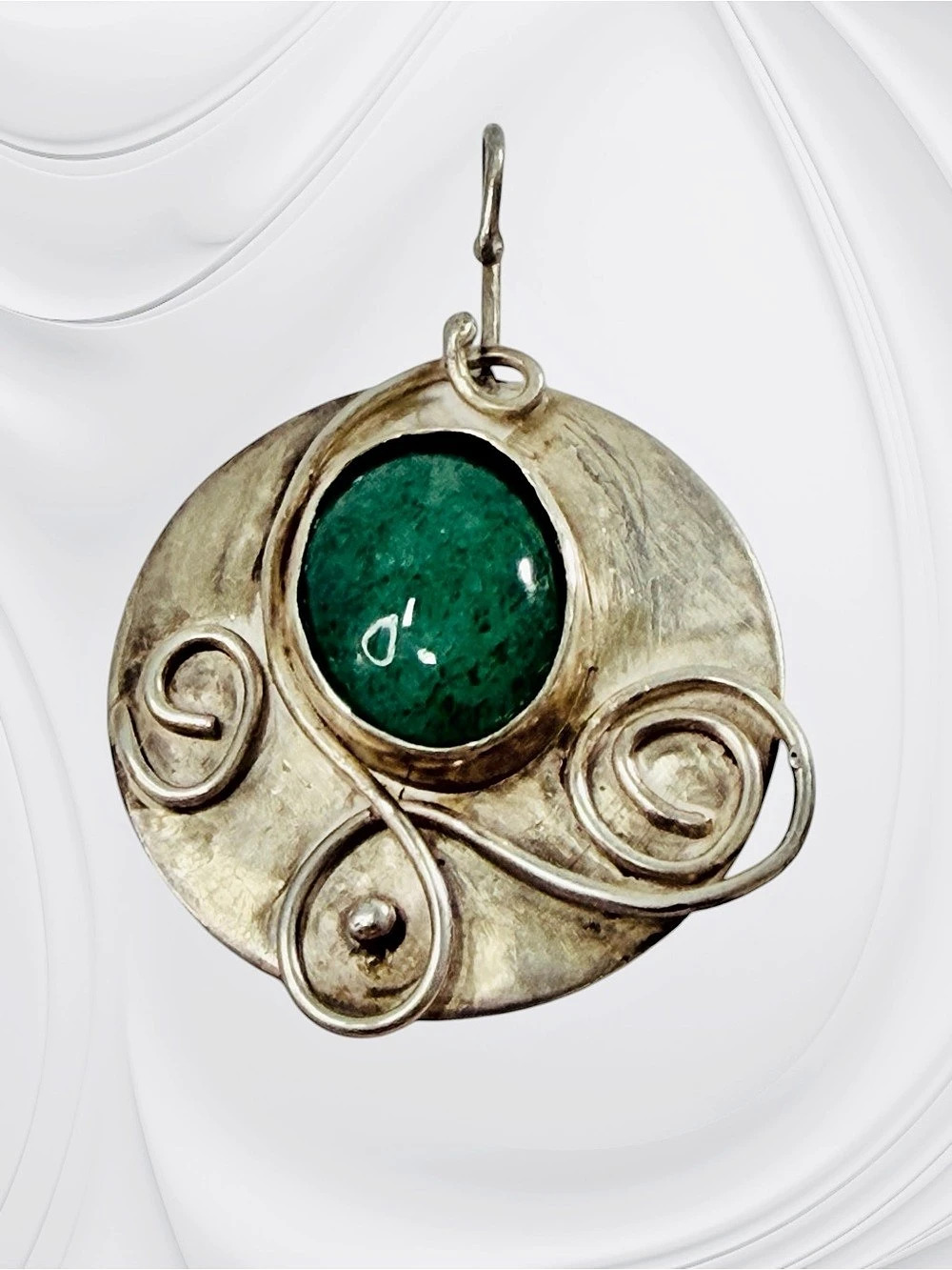 Sterling Silver Disc Sphere Green Jade Cabochon Pendant Spiral Wire Round Tibet